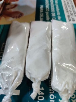 Coca bico estevia blanca